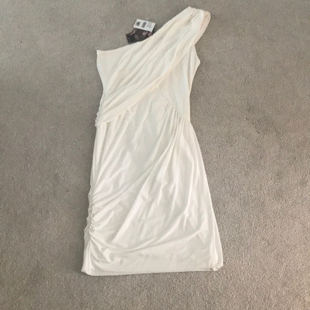 Bodycon white dress